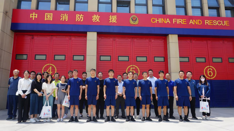 以“演”筑防—兴港电力开展消防应急疏散演练