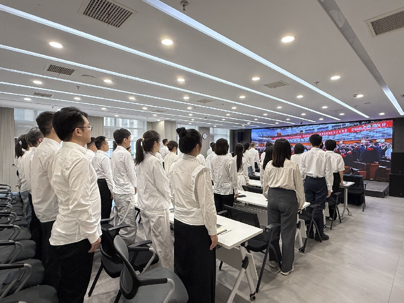 党建引领 | 深学细悟校正政绩坐标 奋楫笃行献礼百年华诞